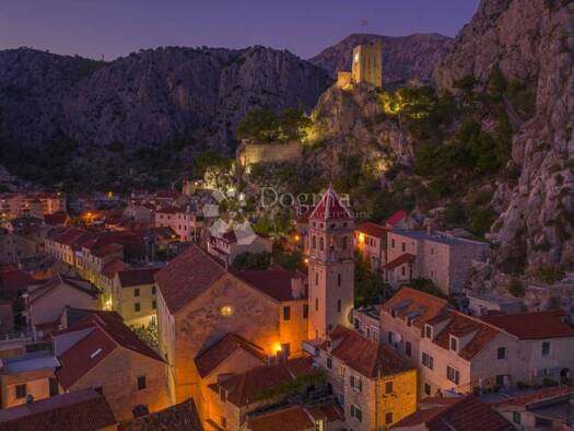 Haus zum Kauf 400.000 € 2 Zimmer 86 m² Omis Omiš
