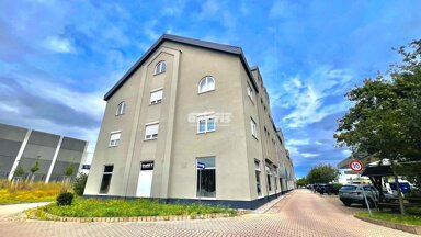 Bürofläche zur Miete 7,50 € 521 m² Bürofläche teilbar ab 521 m² Stotternheim Erfurt-Stotternheim 99195