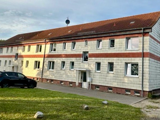 Maisonette zur Miete 309 € 2 Zimmer 47 m² 2 Geschosse frei ab sofort Dorfstraße 28 Behren-Lübchin 17179