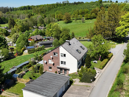 Mehrfamilienhaus zum Kauf 249.000 € 10 Zimmer 266 m² 1.109 m² Grundstück Hirschberg Warstein 59581