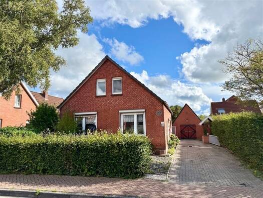 Einfamilienhaus zum Kauf 199.000 € 6 Zimmer 135 m² 579 m² Grundstück frei ab sofort Innenstadt Aurich 26603