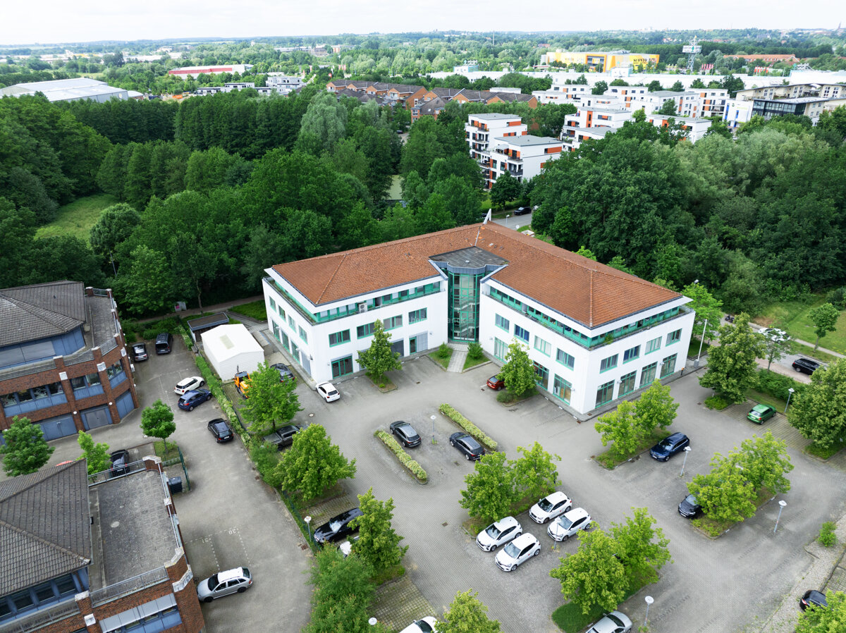 Im Eichenwald arbeiten - Gewerbe - u. Büropark Schwerin Krebsförden