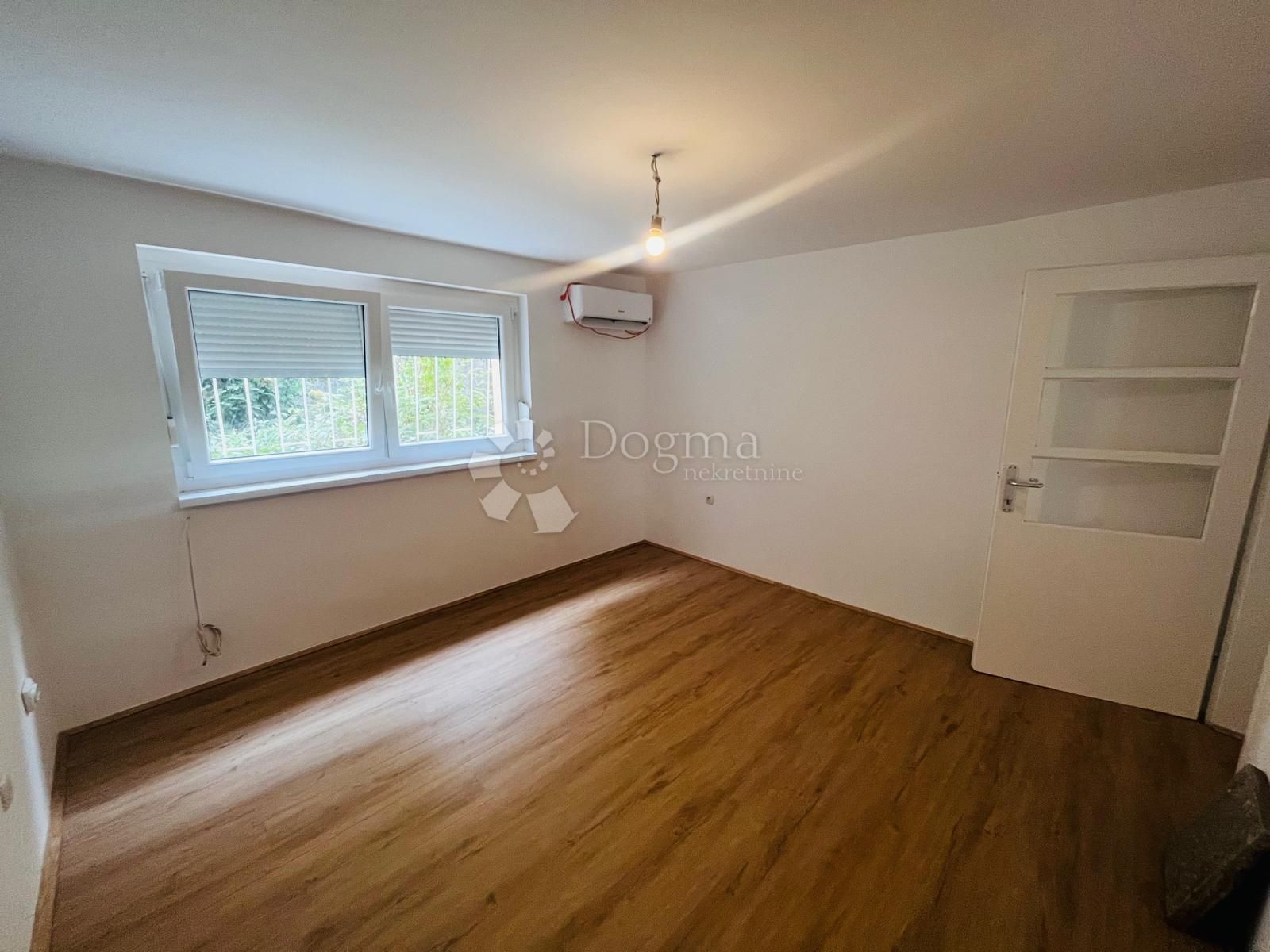 Wohnung zum Kauf 110.000 € 3 Zimmer 59 m²<br/>Wohnfläche Pescenica - Zitnjak 10000