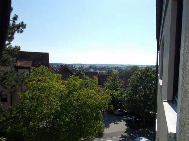 Wohnung zur Miete 470 € 2 Zimmer 59 m² 3. Geschoss frei ab 01.08.2025 Breslauer Straße 52 Zirndorf Zirndorf 90513