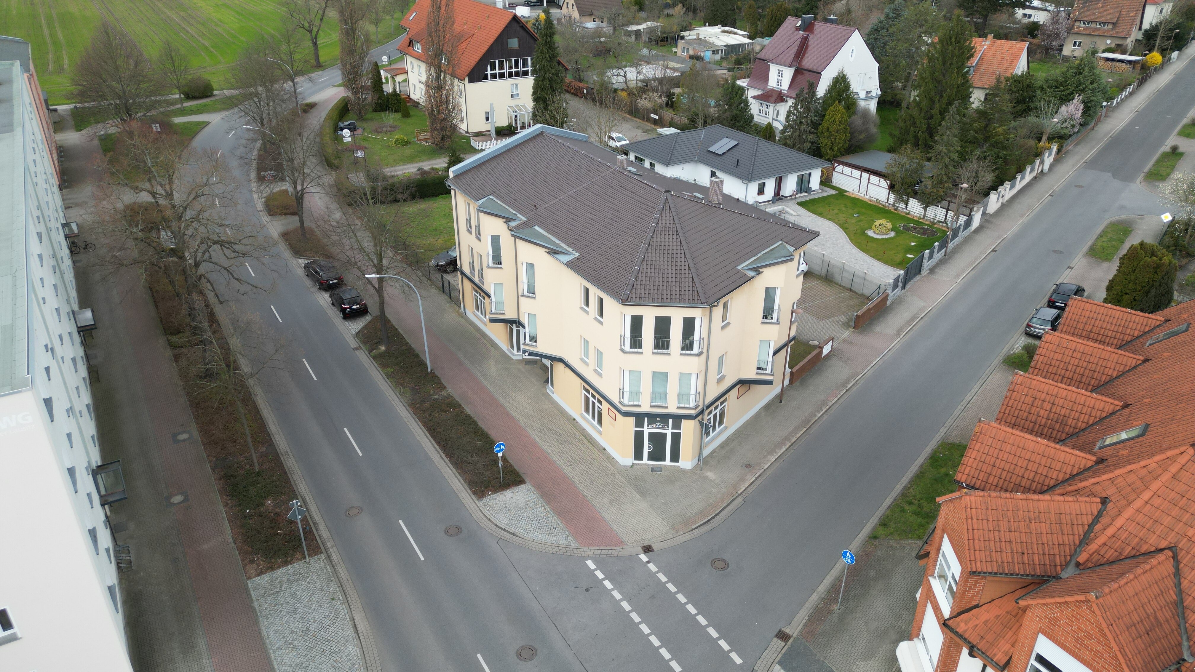 Mehrfamilienhaus zum Kauf 584 m²<br/>Wohnfläche 1.075 m²<br/>Grundstück Cottbuser Straße 117 Forst-Stadt Forst (Lausitz) 03149