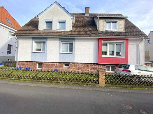 Mehrfamilienhaus zum Kauf 365.000 € 8 Zimmer 184 m² 1.013 m² Grundstück Großenritte Baunatal 34225