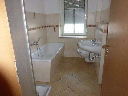 Wohnung zur Miete 550 € 4 Zimmer 78,3 m² EG Zeitz 06712