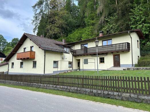 Einfamilienhaus zum Kauf 179.000 € 6 Zimmer 183 m² 2.154 m² Grundstück Stallwang 94375