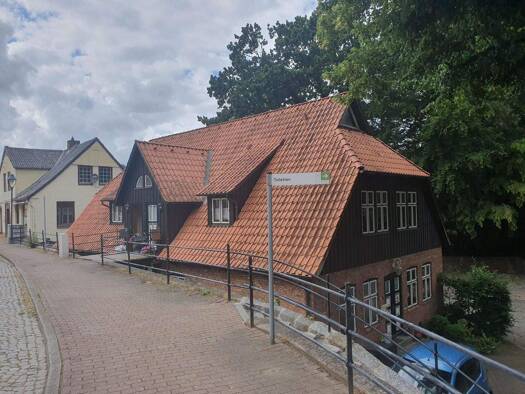 Wohnung zur Miete 720 € 3 Zimmer 80 m² 1. Geschoss frei ab 01.11.2025 Nantzstraße 4 Burg (Dithmarschen) 25712