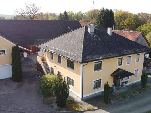 Bauernhaus zum Kauf 900.000 € 16,5 Zimmer 392 m² 2.394 m² Grundstück frei ab sofort Am Steinparz 16 Pattigham 4910