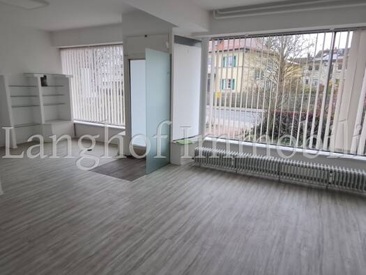 Praxis zur Miete 530 € 1,5 Zimmer 61 m² Bürofläche Zirndorf 90513