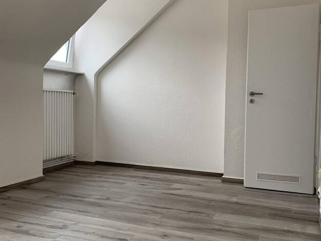 Wohnung zur Miete 750 € 2 Zimmer 48 m² 4. Geschoss frei ab sofort Eynattener Str. Aachen 52064