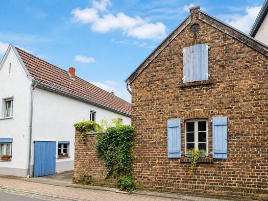 Einfamilienhaus zum Kauf 586.000 € 5 Zimmer 131 m² 691 m² Grundstück Mondorf Niederkassel 53859
