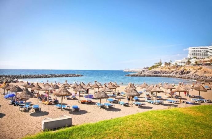 Wohnanlage zum Kauf als Kapitalanlage geeignet 5.750.000 € 2.400 m²<br/>Fläche San Eugenio, Teneriffa