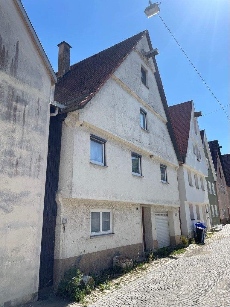 Immobilie in Lauingen (Donau) - Altstadthaus mit Charakter - 400 Jahre Geschichte in Ihrem neuen Zuhause! - Bild 1