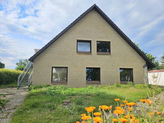 Mehrfamilienhaus zum Kauf provisionsfrei 549.300 € 12 Zimmer 279 m² 540 m² Grundstück Wahlbezirk 017 Pinneberg 25421