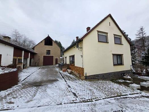 Einfamilienhaus zum Kauf 199.000 € 6 Zimmer 140 m² 4.980 m² Grundstück Burgen 54472