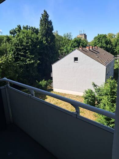 Wohnung zur Miete 560 € 3 Zimmer 76 m² 3. Geschoss frei ab sofort Siegfriedstraße 30 Mittelmeiderich Duisburg 47137