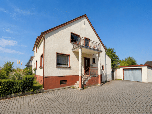 Doppelhaushälfte zum Kauf 199.000 € 7 Zimmer 131 m² 565 m² Grundstück Rohrbach St. Ingbert 66386
