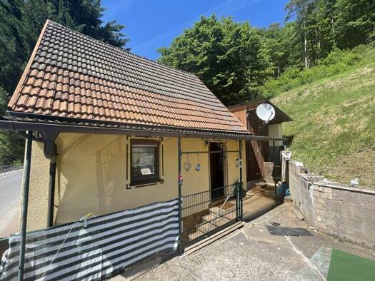 Einfamilienhaus zum Kauf 78.000 € 3 Zimmer 49 m² 458 m² Grundstück Windheim Hafenlohr / Windheim 97840