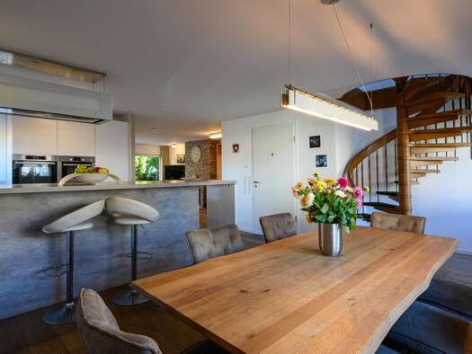 Mehrfamilienhaus zum Kauf 1.400.000 € 10 Zimmer 318 m² 669 m² Grundstück Ditzingen 71254