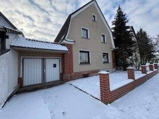 Einfamilienhaus zur Miete 850 € 3 Zimmer 95 m² 500 m² Grundstück frei ab sofort Zerbst Zerbst/Anhalt 39261