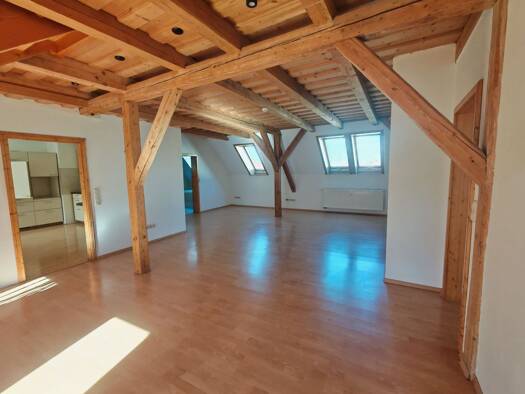 Wohnung zur Miete 1.240 € 4,5 Zimmer 155 m² Geschoss 2/3 frei ab sofort Peiting 86971