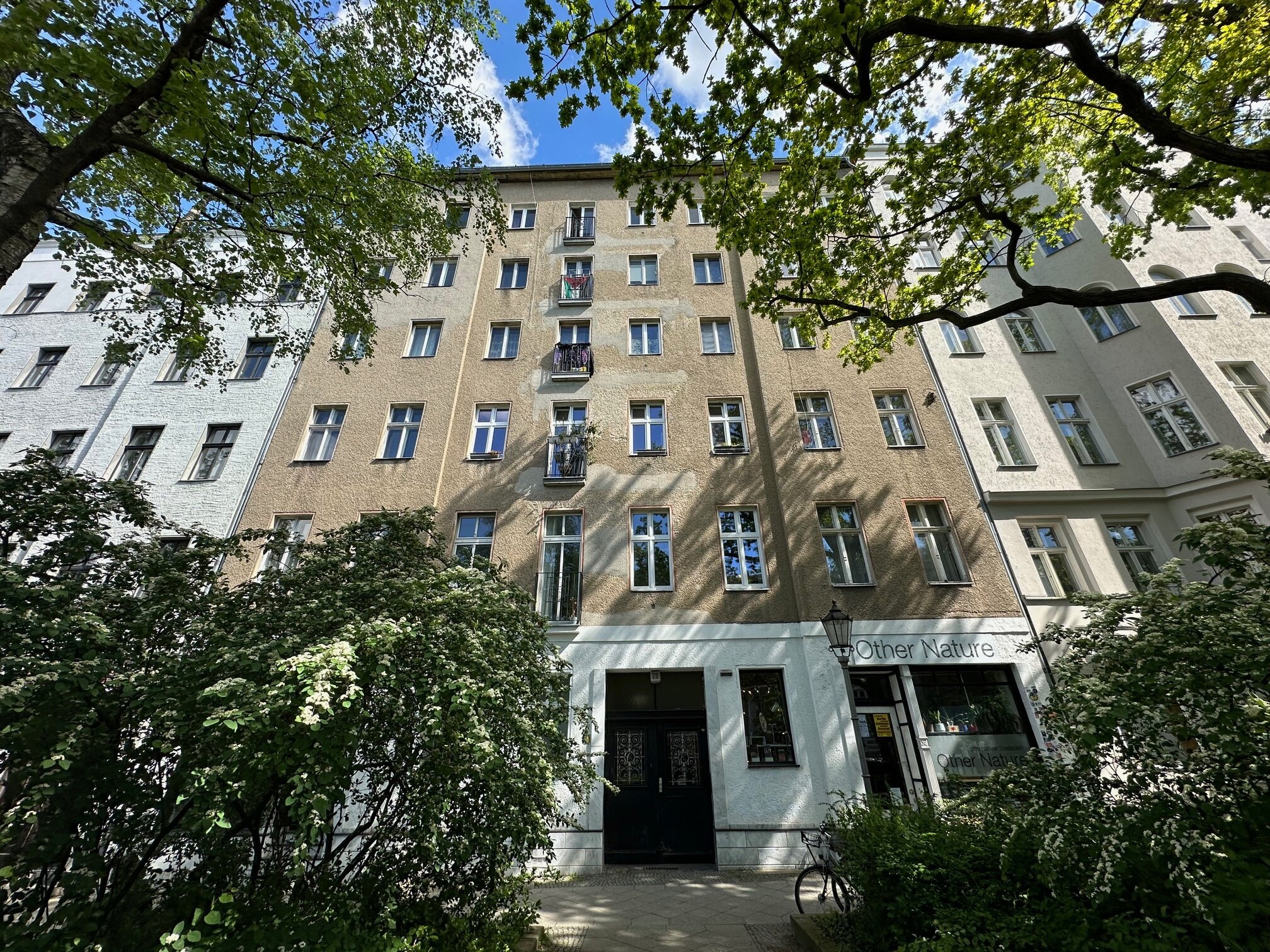 Mehrfamilienhaus zum Kauf 2.300.000 € 963,2 m²<br/>Wohnfläche 294 m²<br/>Grundstück Mehringdamm 79 Kreuzberg Berlin 10965