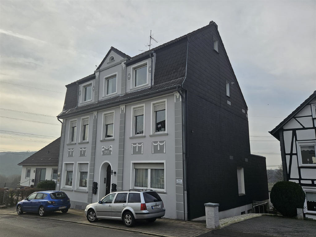 Mehrfamilienhaus zum Kauf als Kapitalanlage geeignet 345.000 € 10 Zimmer 268 m²<br/>Wohnfläche 506 m²<br/>Grundstück Winz-Baak Hattingen 45529