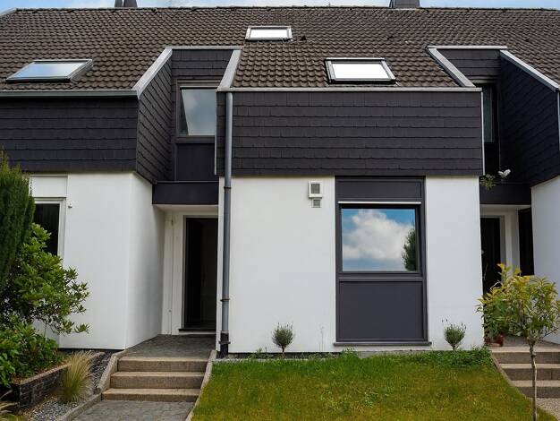 Reihenmittelhaus zum Kauf 585.000 € 5 Zimmer 141 m² 207 m² Grundstück Hösel Ratingen 40883