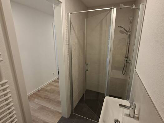 Wohnung zur Miete 706 € 5 Zimmer 94,1 m² Sallauminer Straße 54 Lugau Lugau/Erzgebirge 09385