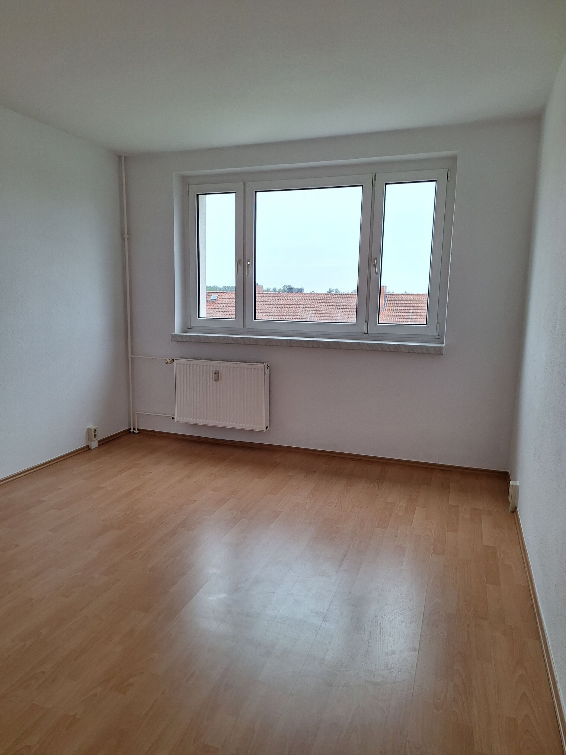 Wohnung zur Miete 414 € 3 Zimmer 60,9 m²<br/>Wohnfläche 5.<br/>Geschoss ab sofort<br/>Verfügbarkeit Diesterwegstr. 6d Pestalozzistraße Magdeburg 39110