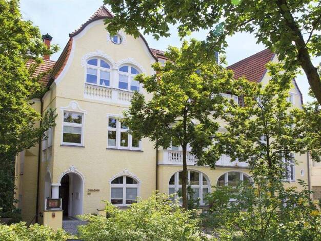 Hotel zum Kauf 998.000 € 17 Zimmer 477 m² Grundstück Innenstadt Bad Salzuflen-Innenstadt 32105
