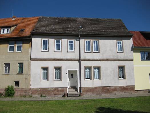 Reihenhaus zum Kauf 49.000 € 7 Zimmer 140 m² 165 m² Grundstück frei ab sofort Bad Frankenhausen Bad Frankenhausen/Kyffhäuser 06567