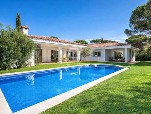 Haus zum Kauf 1.350.000 € 500 m² 1.241 m² Grundstück Santa Cristina d'Aro 17246