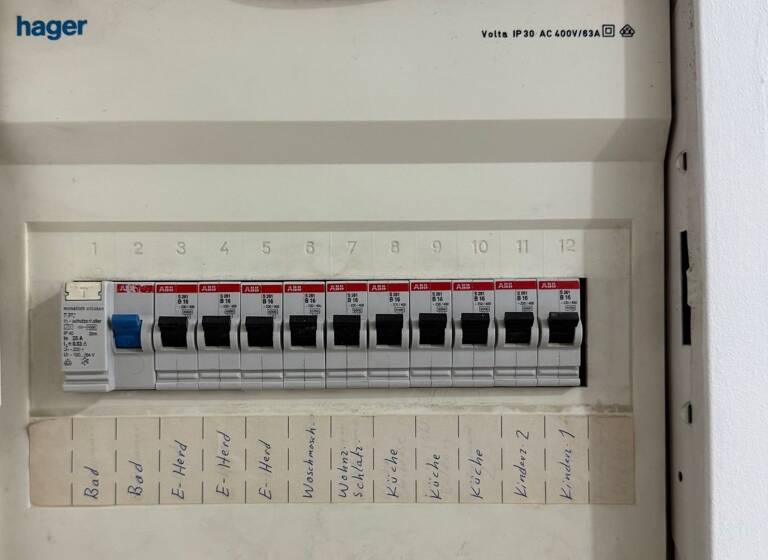 Wohnung zum Kauf 189.000 € 4 Zimmer 83 m² Geschoss 1/4 frei ab sofort Wiesenstraße 127 Elberfeld Wuppertal 42105