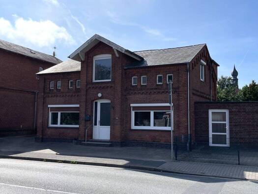 Einfamilienhaus zum Kauf 138.000 € 7 Zimmer 206 m² 374 m² Grundstück Wesselburen 25764