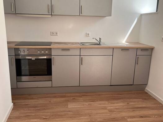 Wohnung zur Miete 1.500 € 3 Zimmer 70 m² 1. Geschoss frei ab sofort Winterstraße 22 Südstadt Karlsruhe 76137
