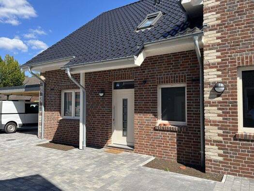 Wohnung zur Miete - Erstbezug 990 € 3 Zimmer 88,8 m² EG Steenfelde Westoverledingen / Flachsmeer 26810