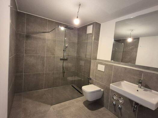 Wohnung zur Miete 890 € 2 Zimmer 69,3 m² 2. Geschoss frei ab sofort Bahnhofstraße 3 Kleinenbroich Korschenbroich 41352