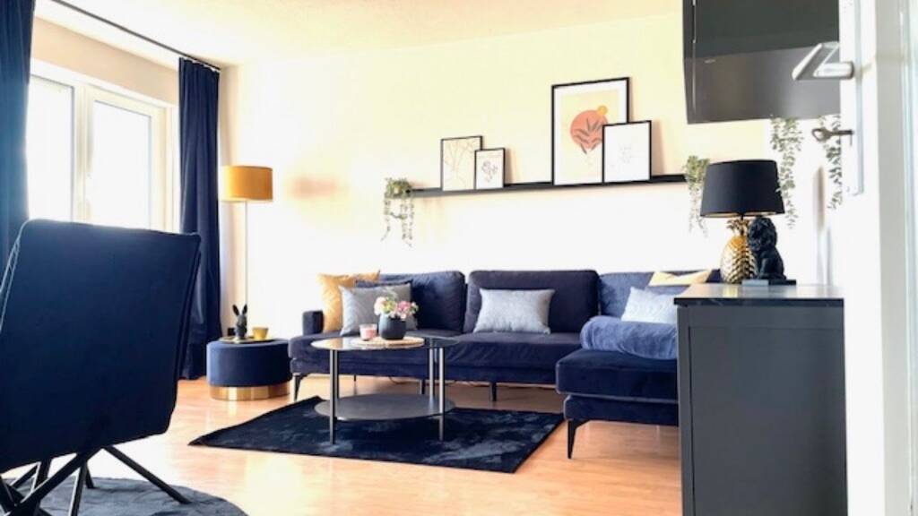 Wohnung zur Miete 925 € 2 Zimmer 65 m² Geschoss 3/4 frei ab sofort Schweinau Nürnberg 90441