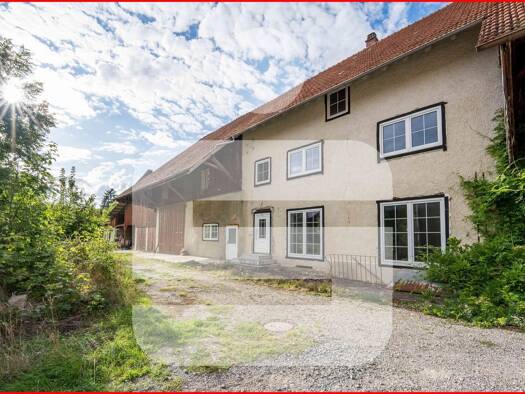 Reihenendhaus zum Kauf 500.000 € 5 Zimmer 171,9 m² 2.048 m² Grundstück Grießen Klettgau 79771
