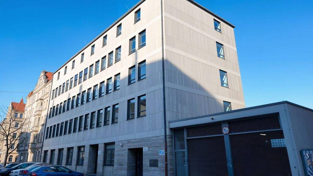 Büro zur Miete 2.304 € 8 Zimmer 208 m² Bürofläche Gostenhof Nürnberg 90429