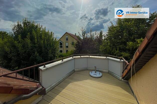 Wohnung zum Kauf 219.000 € 2 Zimmer 55 m² Dachgeschoss Lengfeld Würzburg / Lengfeld 97076