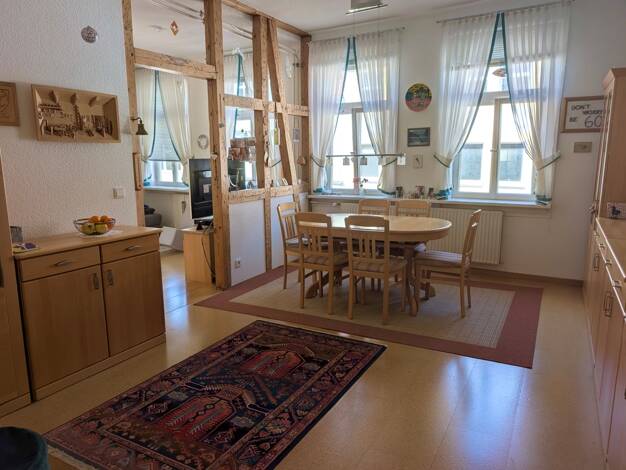 Wohnung zur Miete 800 € 5,5 Zimmer 137 m² 2. Geschoss frei ab sofort Coburg 96450