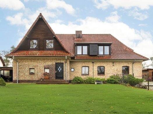 Einfamilienhaus zum Kauf 8 Zimmer 325 m² 1.400 m² Grundstück frei ab sofort Töplitz Werder 14542