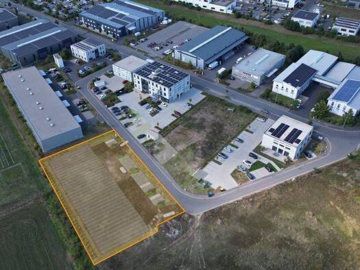 Lagerhalle zur Miete - Erstbezug provisionsfrei 6,50 € 1.350 m² Lagerfläche teilbar von 242 m² bis 1.350 m² Schweinfurt-Süd Schweinfurt 97424