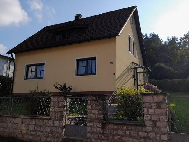 Einfamilienhaus zum Kauf provisionsfrei 315.000 € 4 Zimmer 117 m² 910 m² Grundstück Gartenstraße 7 Breitenbrunn Breitenbrunn 92363