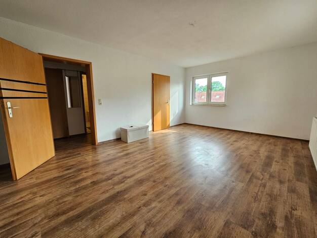 Wohnung zum Kauf 46.000 € 2 Zimmer 54 m² frei ab sofort Webau Hohenmölsen 06679