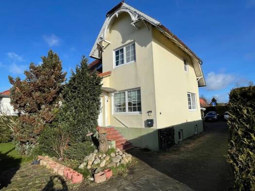 Einfamilienhaus zum Kauf provisionsfrei 119.000 € 7 Zimmer 138,1 m² 868 m² Grundstück Dornbusch Drochtersen 21706